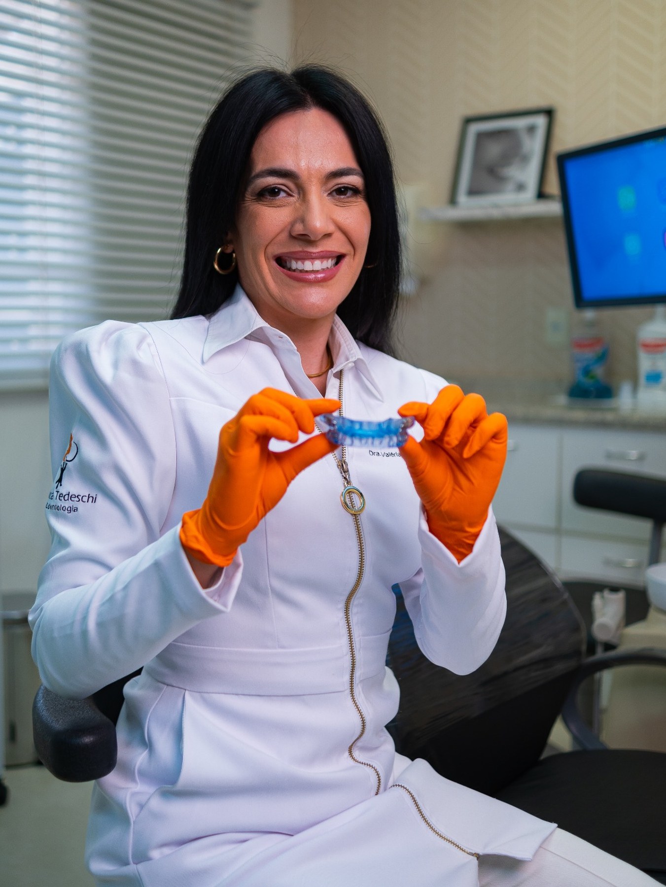 Dra. Valéria Tedeschi – Odontologia